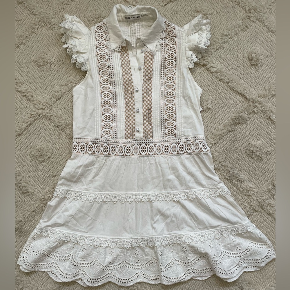 Alice + Olivia Meeko Embroidered Ruffle Sleeve Dress - Picture 5 of 8